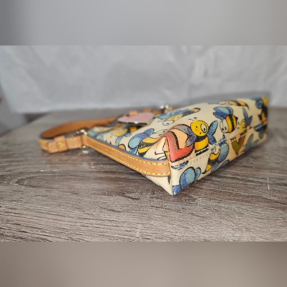 Vintage Dooney & Bourke Mini Bag- EUC - Picture 2 of 10